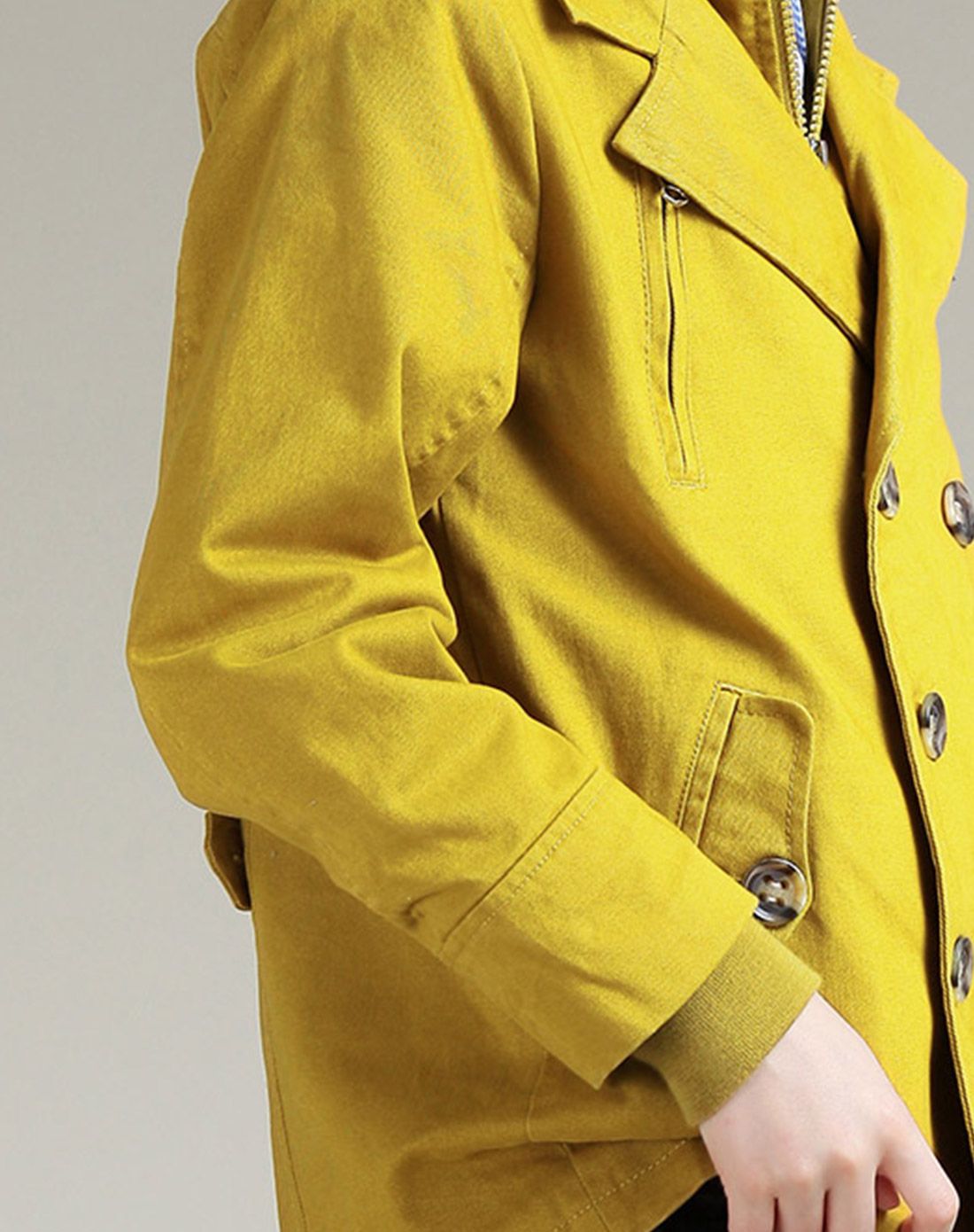 男童芥末色风衣