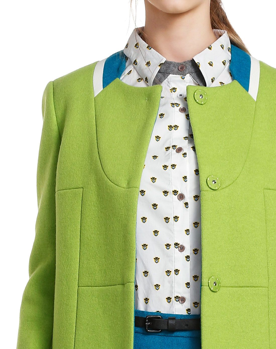 浅绿色典雅时尚长袖大衣