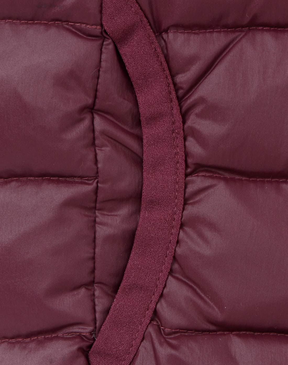 男童深铁红羽绒马甲