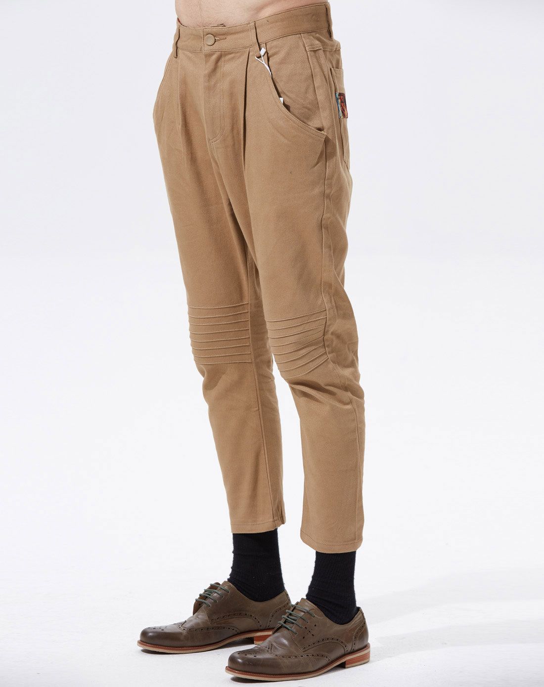 沙土色男装香蕉型裤