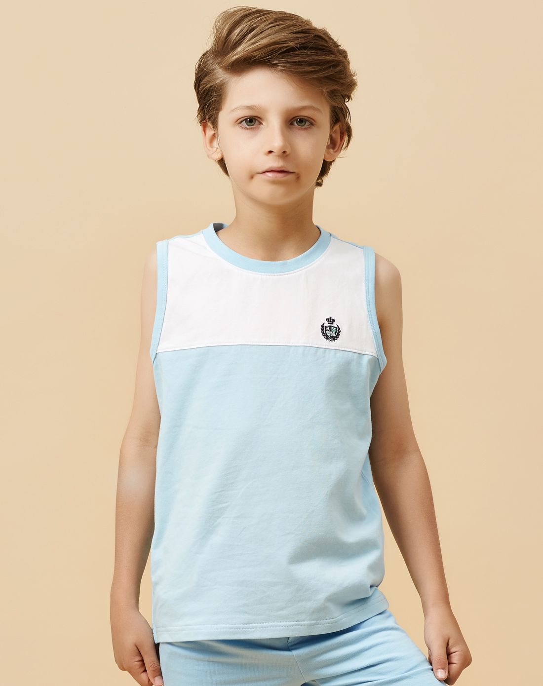 男童浅蓝清爽淡雅背心
