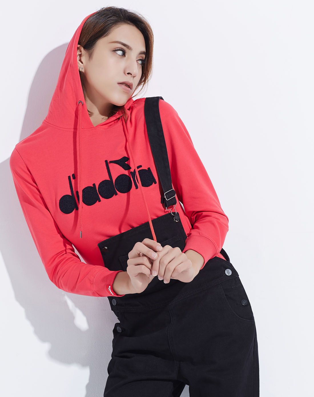 迪亚多纳 女款西瓜红针织套头卫衣