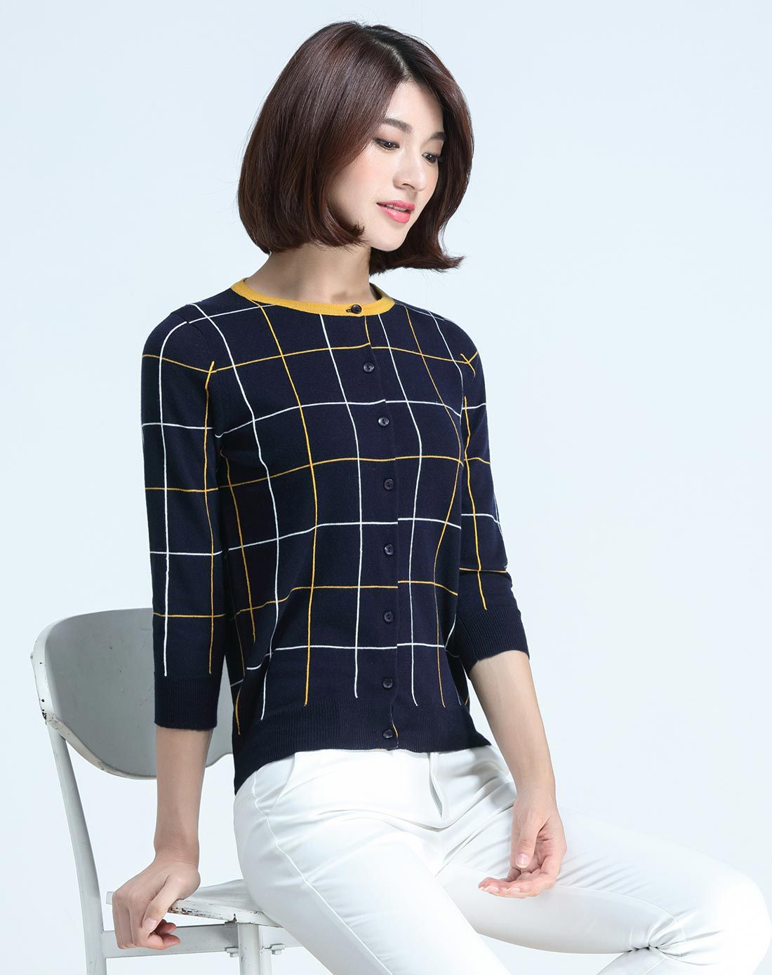 藏青/黄色优雅格纹开襟八分袖针织衫