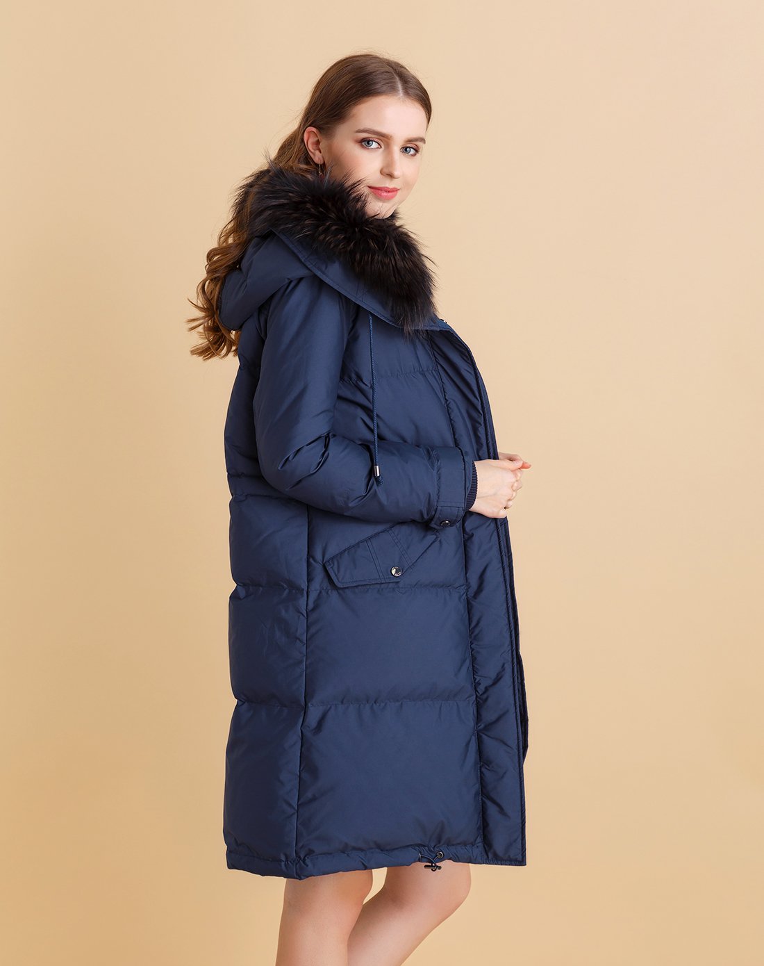毛领大方长袖羽绒服