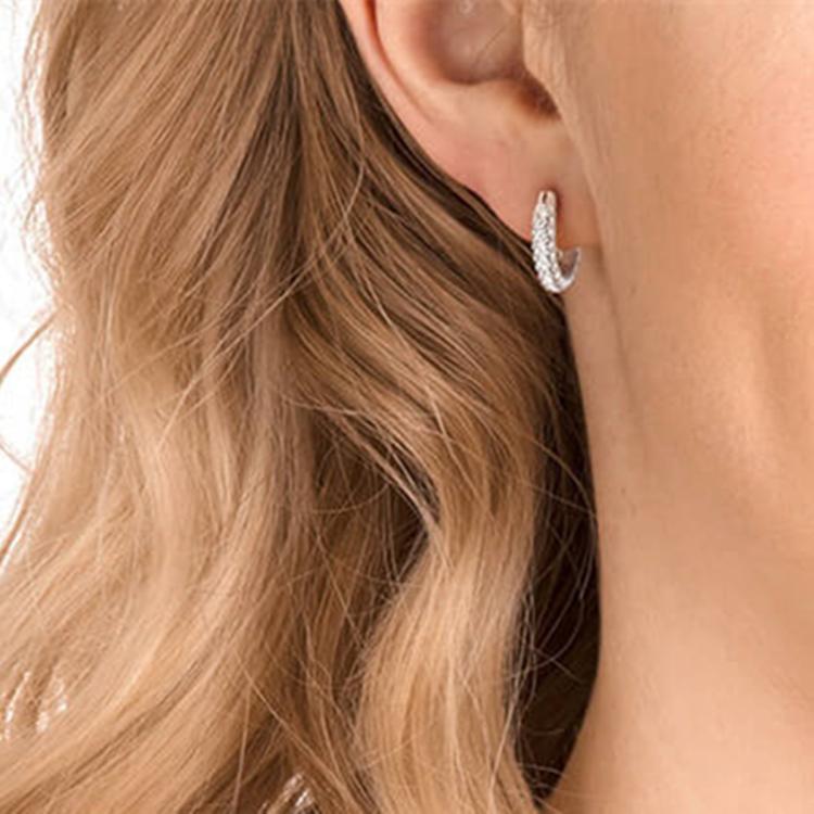 施华洛世奇 STONE系列 简约圆形穿孔水晶耳环耳饰耳坠