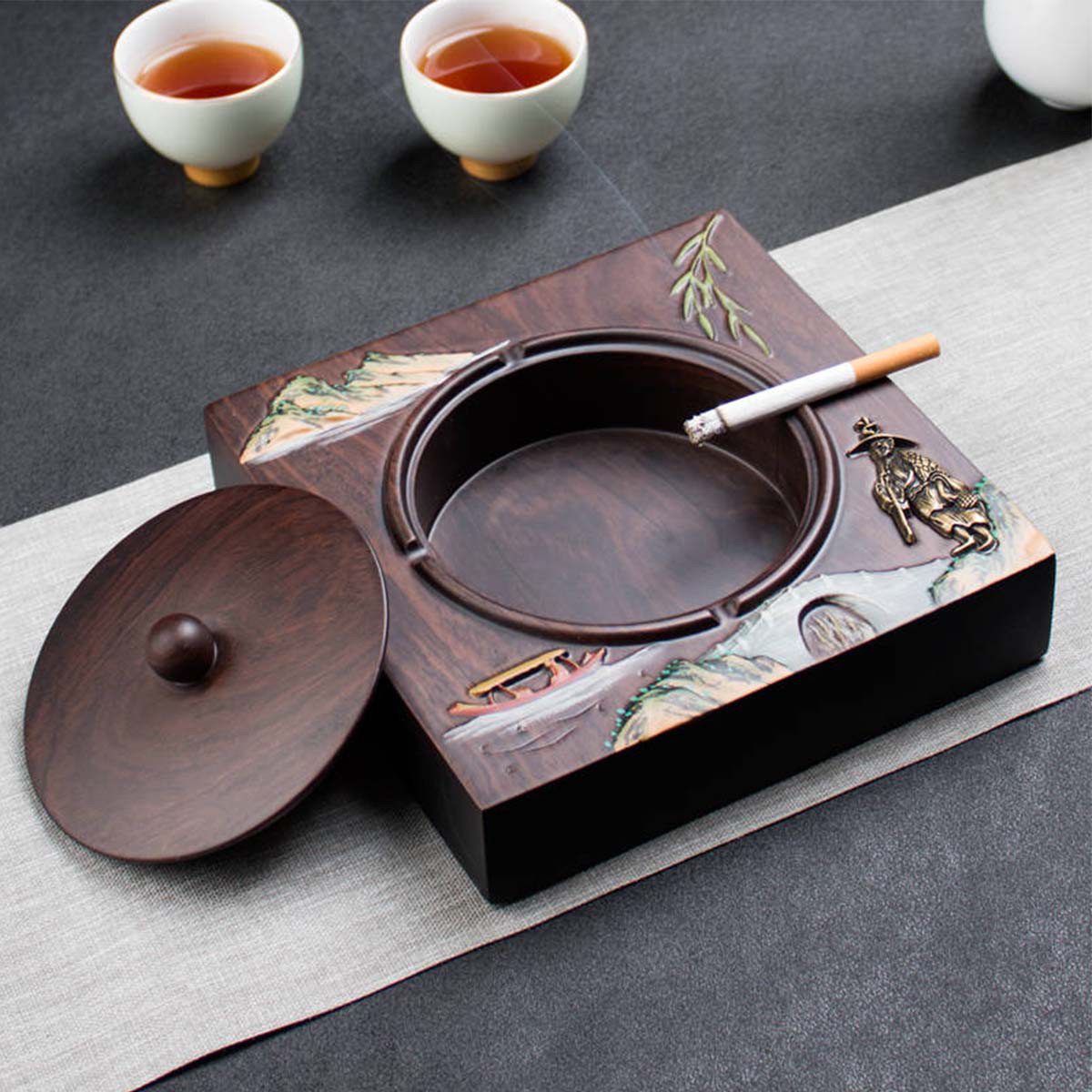 高档红木烟灰缸带盖家用黑檀实木烟灰缸创意个性大号实木中工客厅
