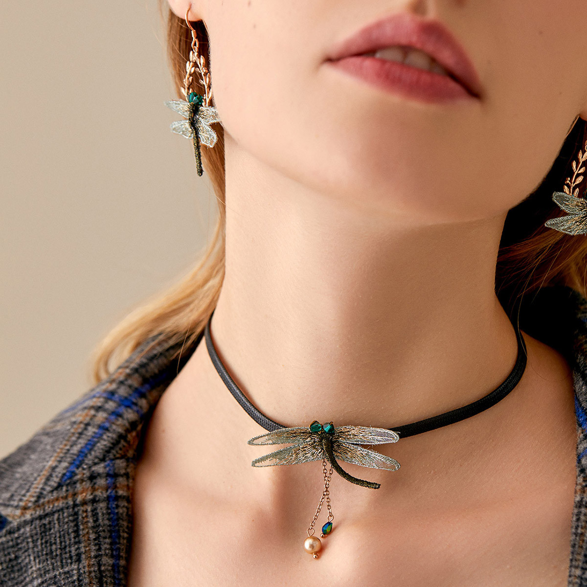 shes茜子饰品(亭亭新意礼盒)手工刺绣蜻蜓choker 耳环经典礼盒套装