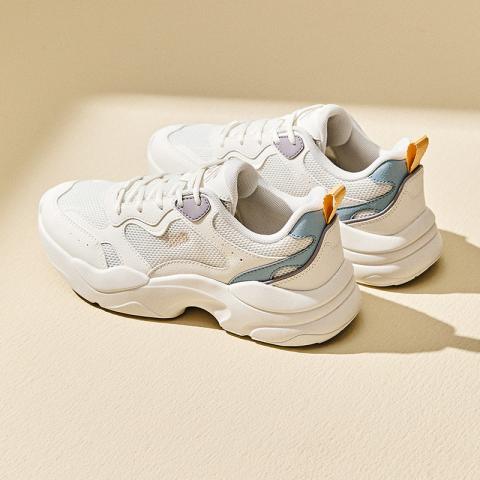 安踏 【引力】休闲鞋百搭舒适软底运动跑步鞋潮流复古老爹鞋女子运动鞋 图片 2