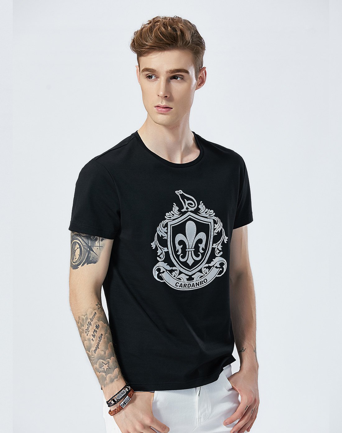 卡丹路cardanro2017夏季新品黑色时尚简约圆领短袖t恤ca0217011311