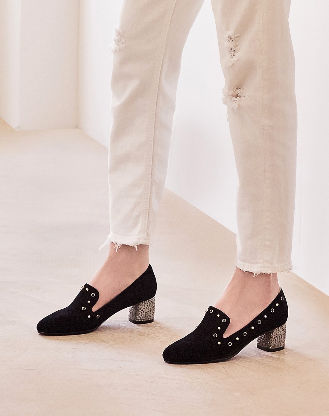 诺贝达女鞋秋上款轻奢水钻羊反绒粗跟乐福单鞋