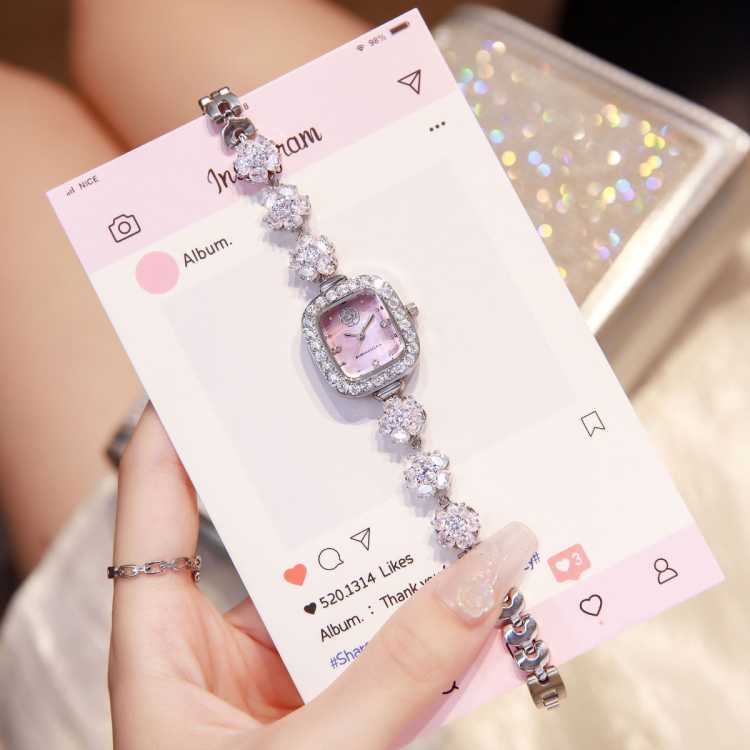 BCBGMAXAZRIA 新品旋转山茶花满钻小方糖腕表女送女儿送闺蜜生日礼物时尚小方表