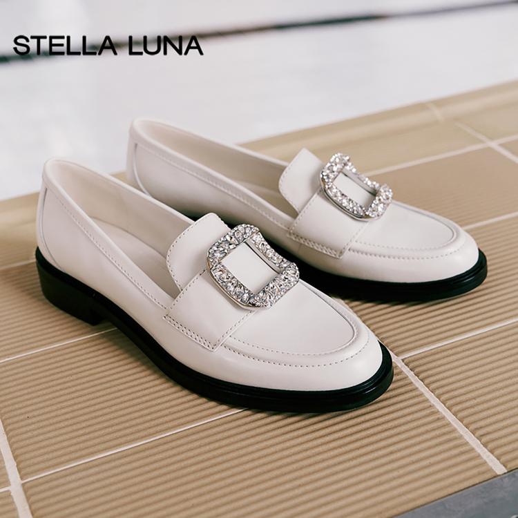 Stella Luna 女鞋2022秋季新款英伦风小皮鞋水钻真皮厚底乐福鞋 In White