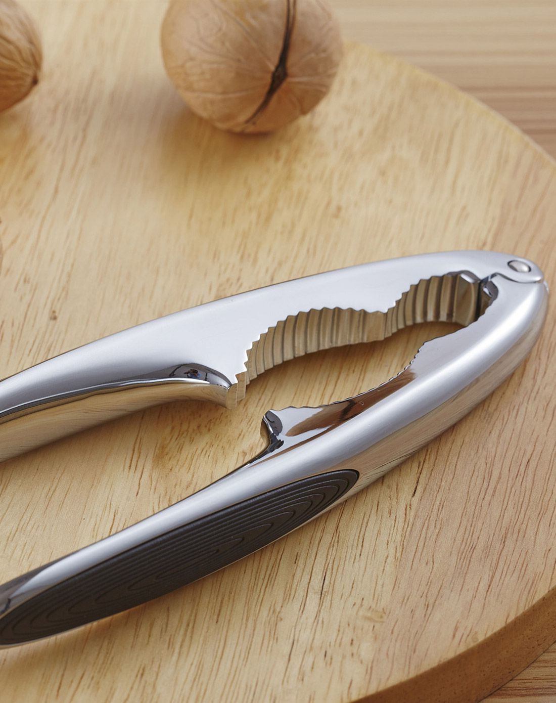 不锈钢高级核桃夹磨砂柄16*4.