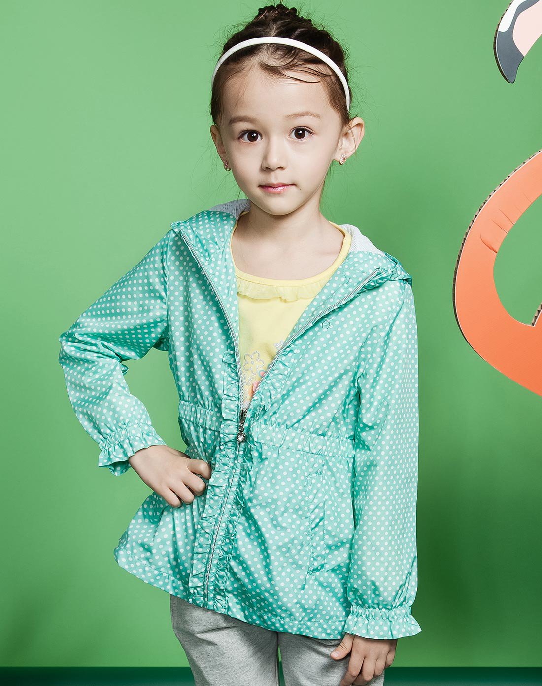水孩儿童装儿童风衣女童褶边薄风衣