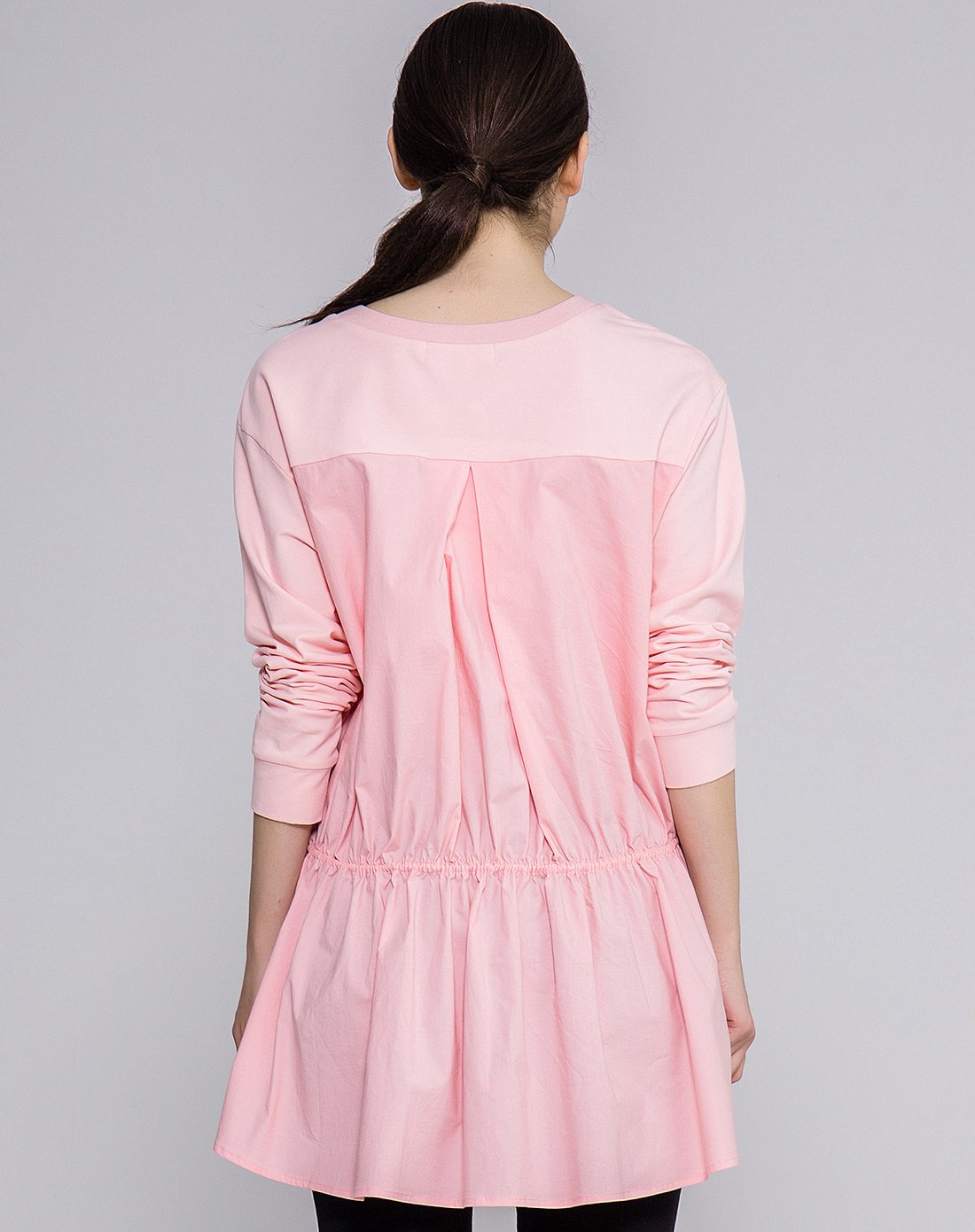 小卫后裙摆式上衣粉色