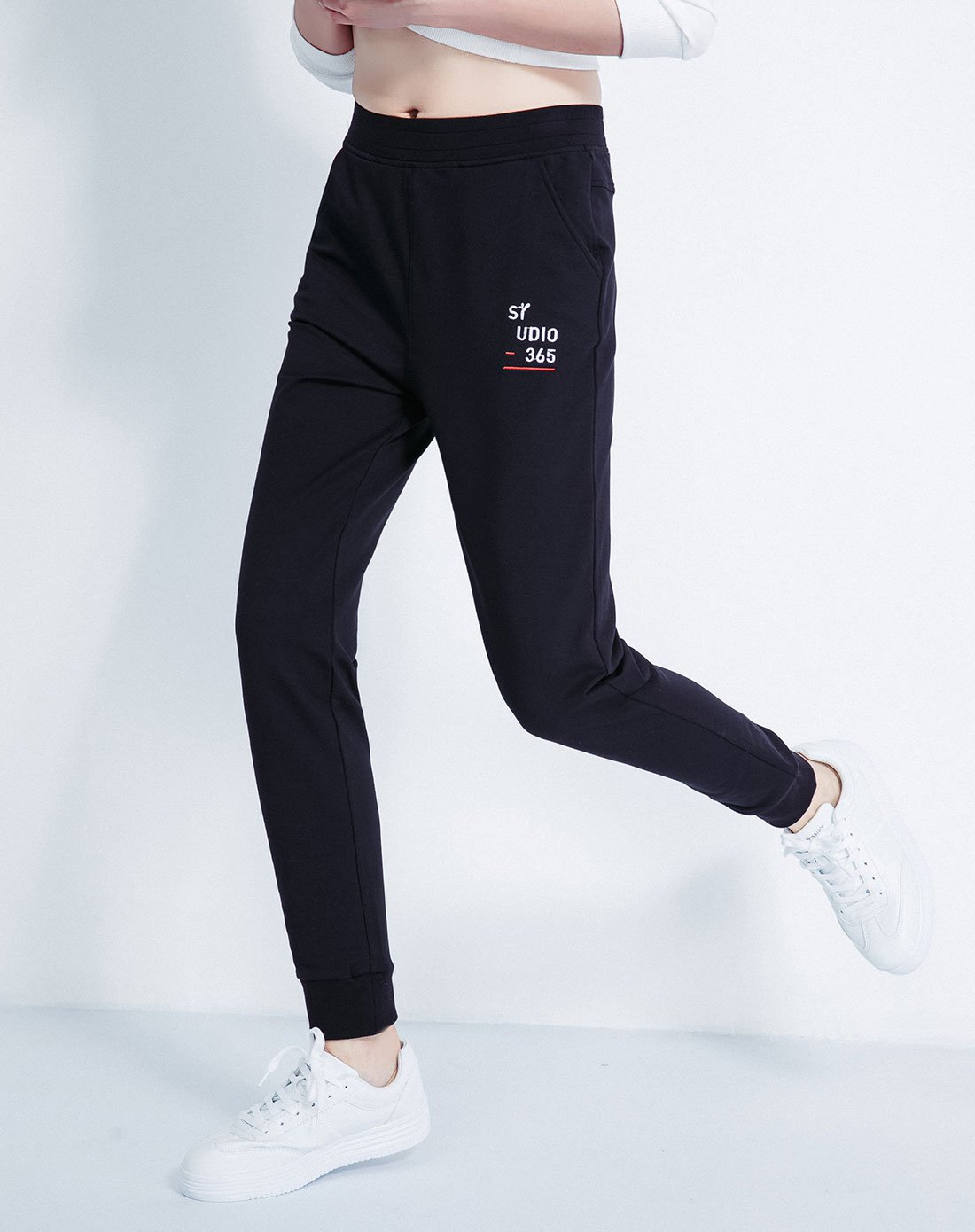 年春秋新款港味潮流运动休闲个性时尚精致字母数字绣花小脚长裤女裤子