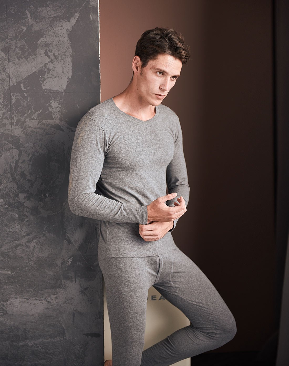 基础款男士保暖衣 v领精梳棉舒肤男款保暖内衣 修身弹力男式保暖内衣