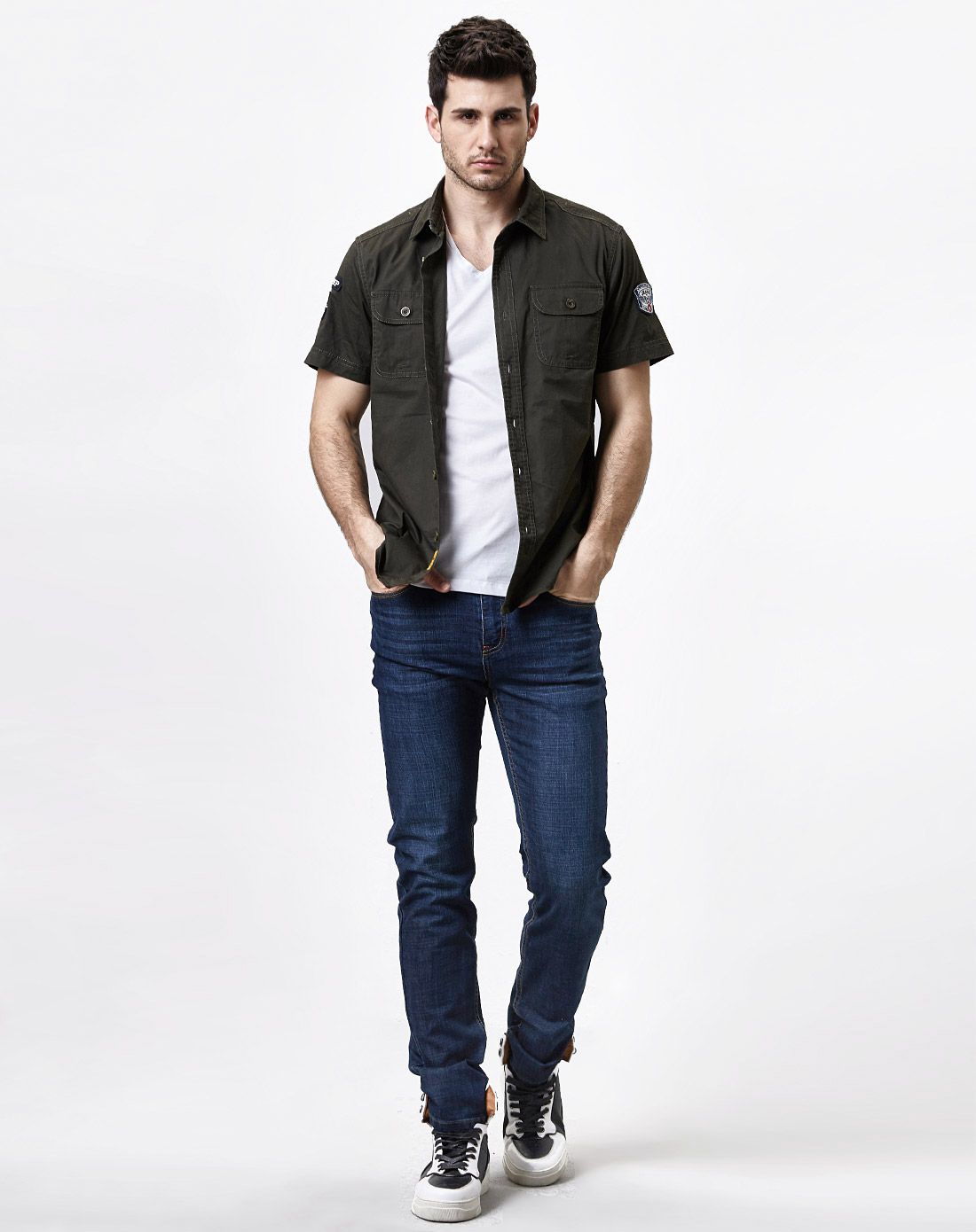 战地吉普afs jeep男装专场 舒适自然 男装军绿色短袖衬衫 纯棉清爽