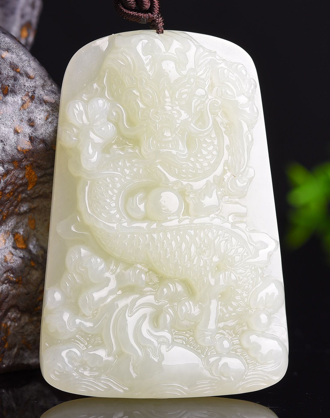 一品翠 天然和田玉白润龙腾四海精工牌