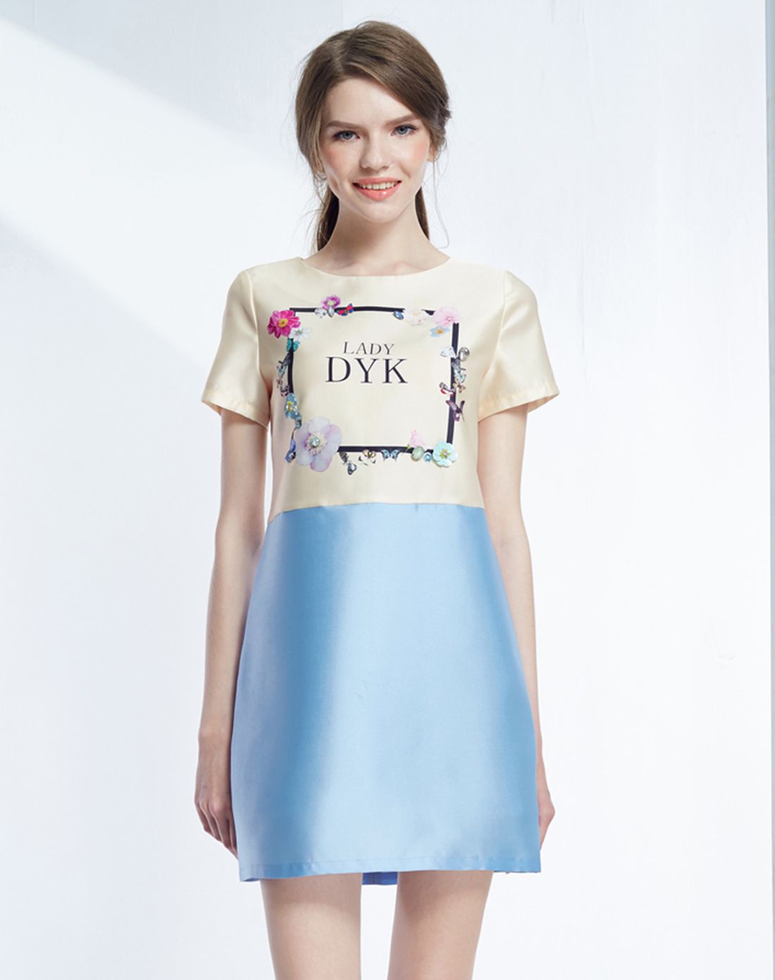 黛雅可daiyake女装移动端专场初见 气质印花撞色连衣裙352705508_唯品