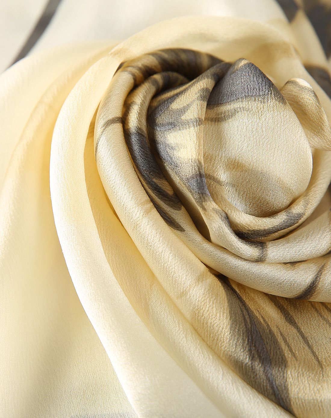 布塔 真丝乔其缎丝巾