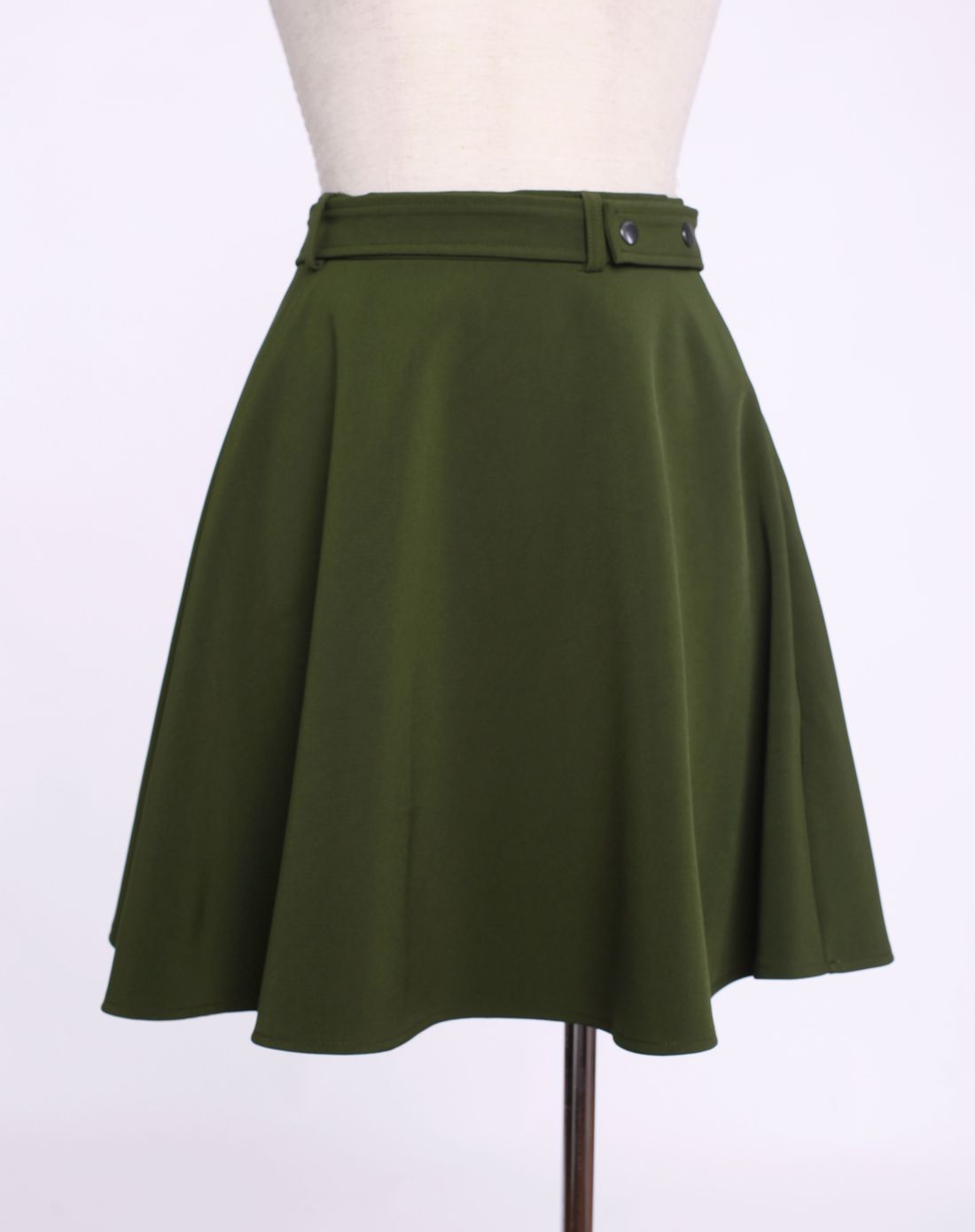 军绿纯色配腰带伞型半裙