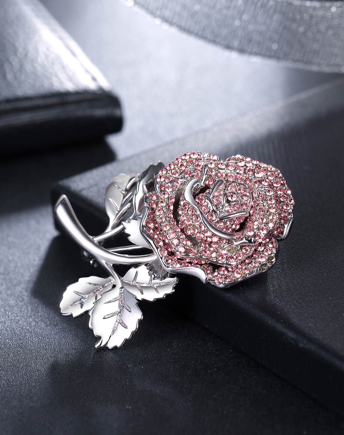 italina 玫瑰花胸花