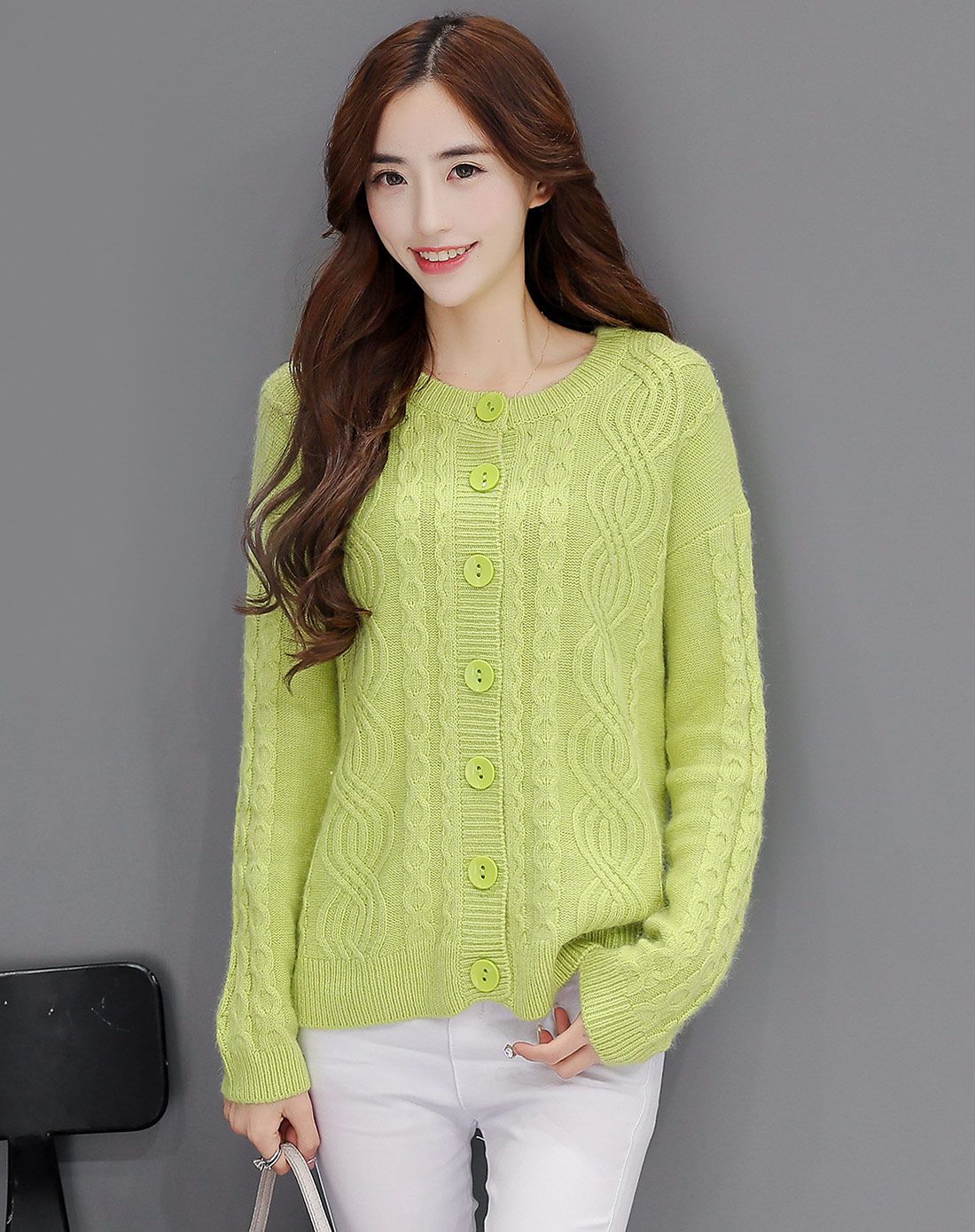 (秋装新品)浅蓝色绞花针织短开衫