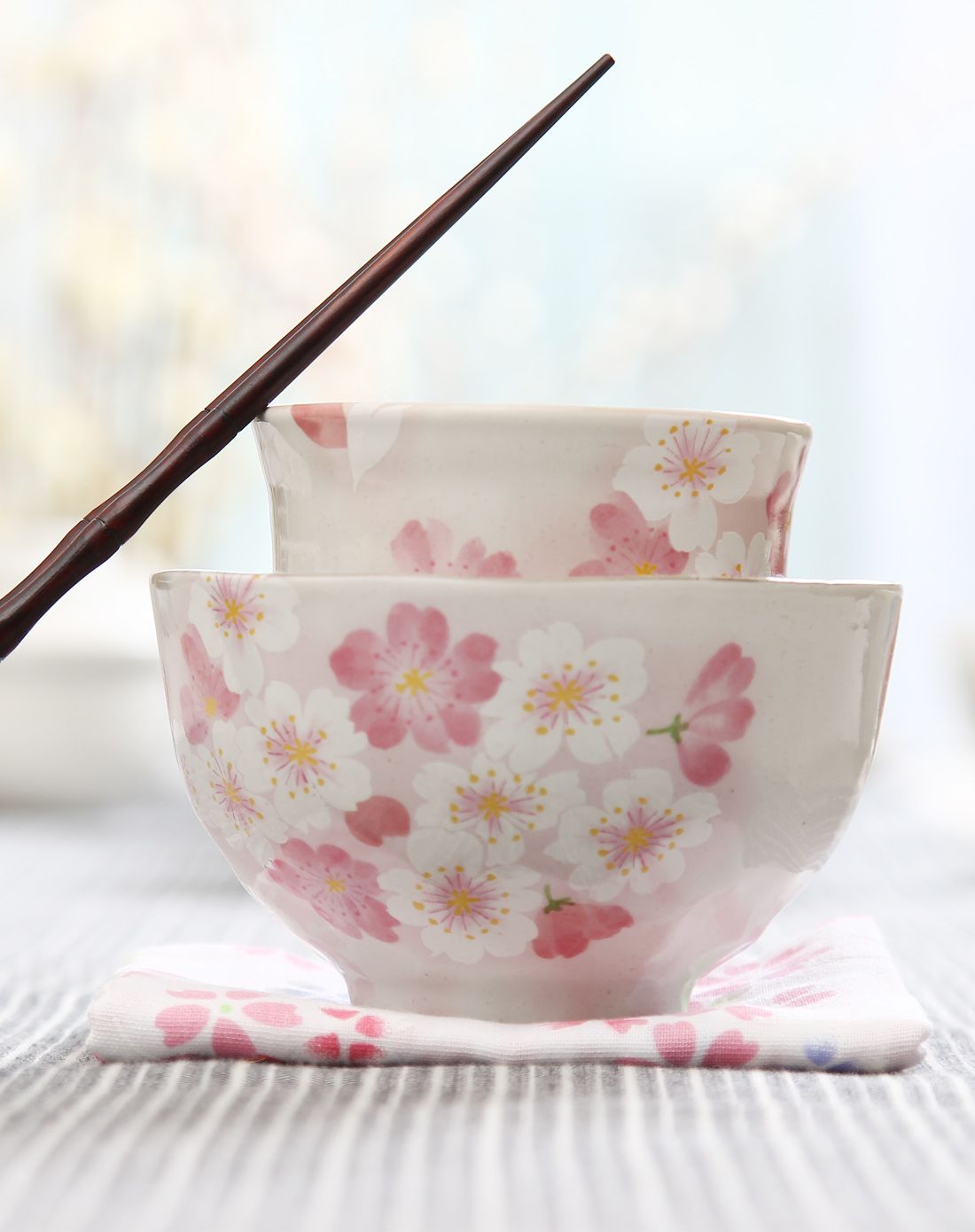 日本进口陶瓷粉樱花碗杯个人套装