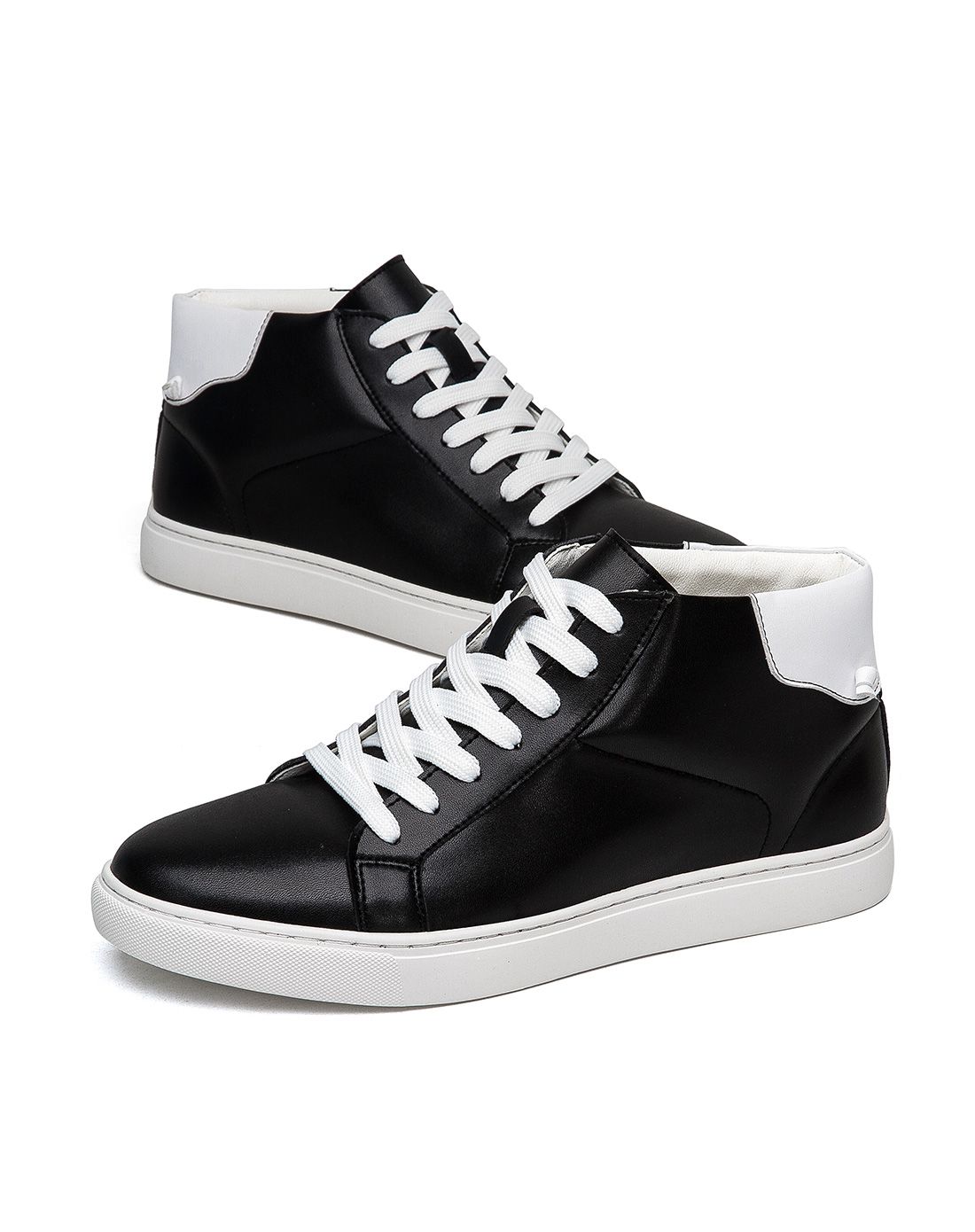 黑白色系带简约时尚中帮鞋