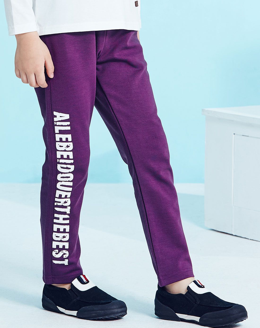 男童秋款紫红色针织裤