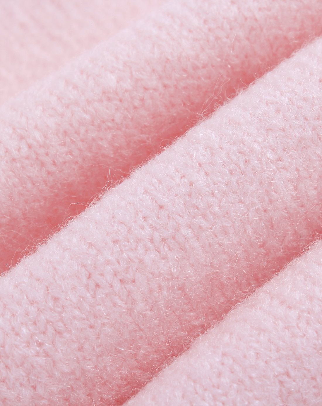 樱粉色长袖针织衫