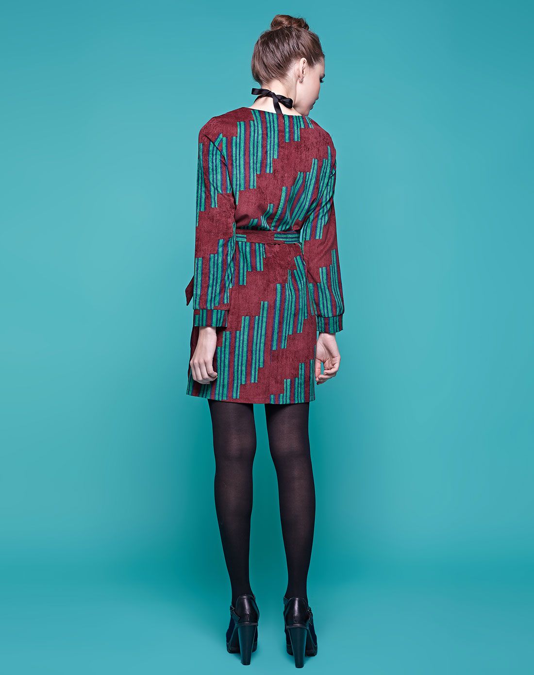 ugoccam时尚印花收腰合身款连衣裙adl009798_唯品会