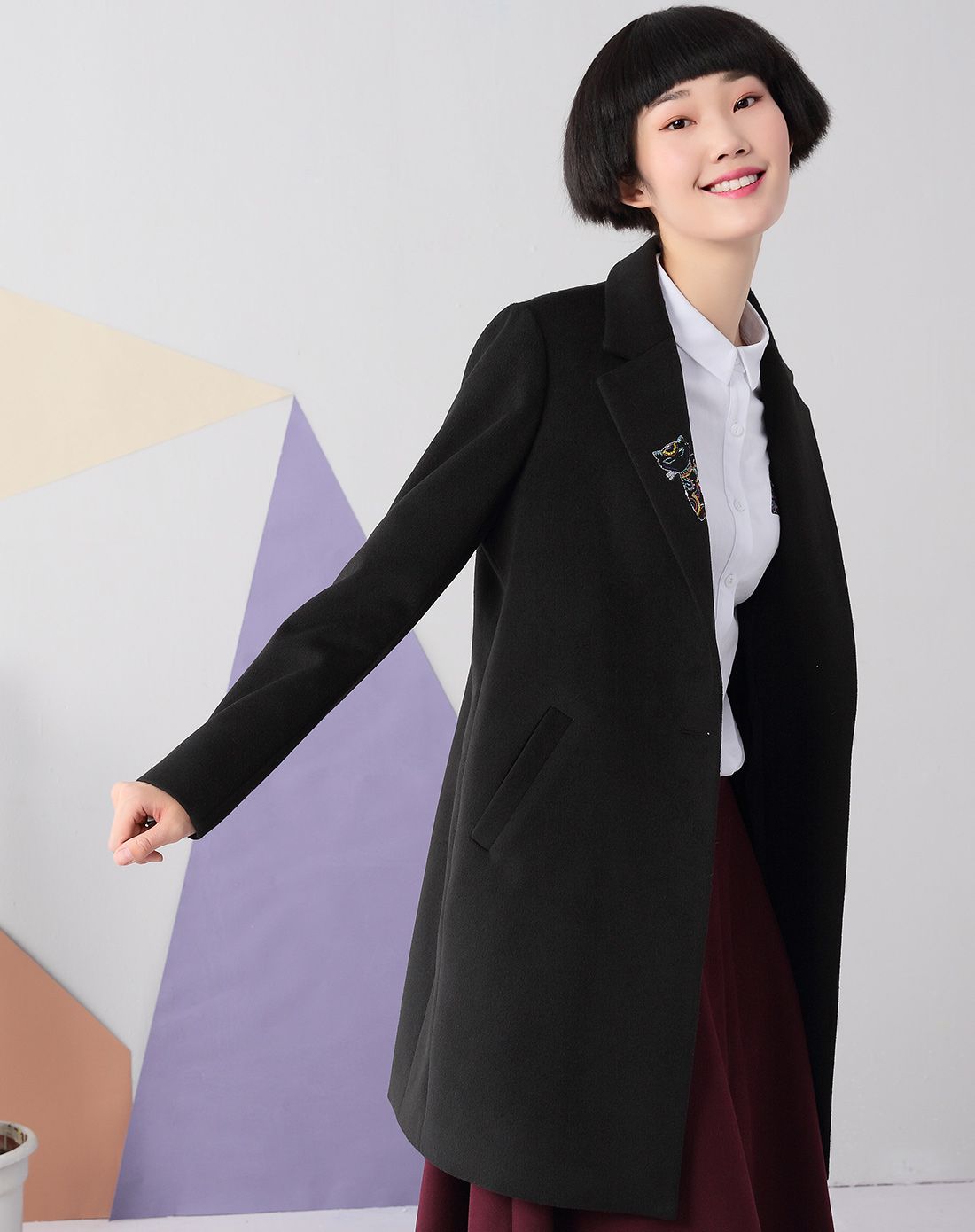 (冬新品)午夜黑刺绣斜插口袋毛呢大衣