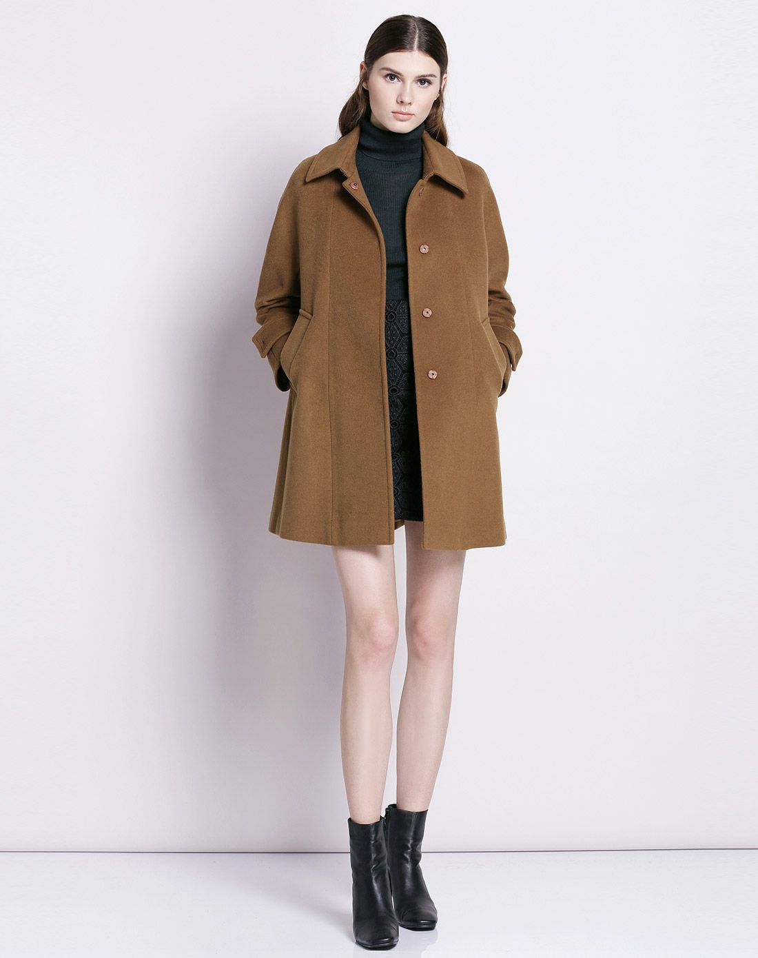 深杏色翻领隐形暗扣落肩袖a型呢大衣