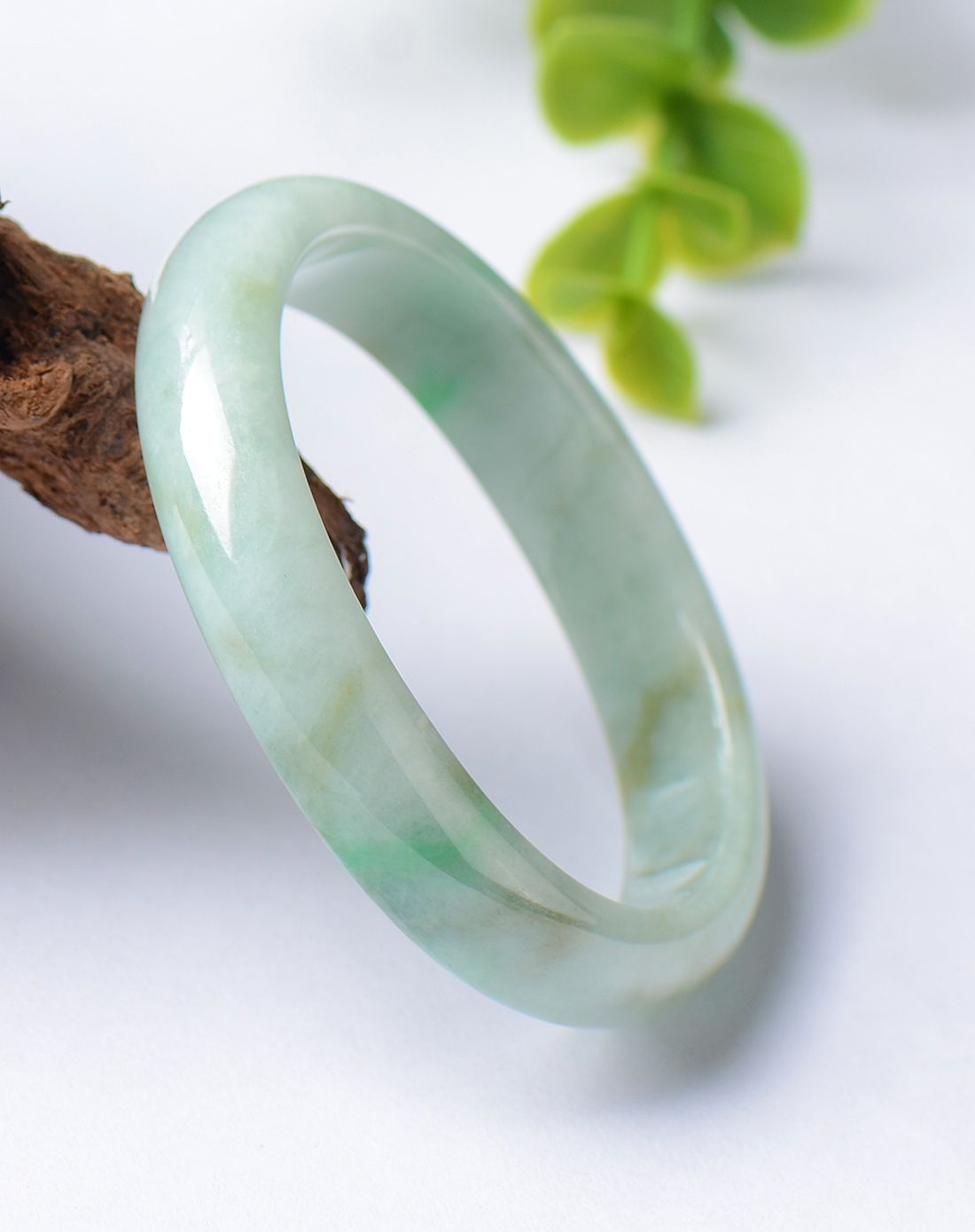 filial&love 豆种翠绿飘花贵妃镯a货附证书