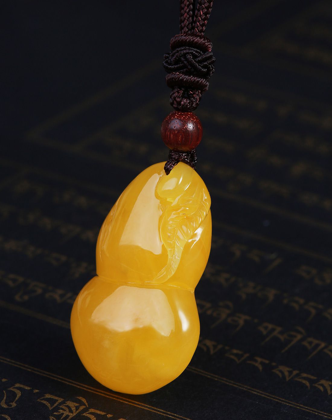 bnlf 精雕琥珀葫芦挂件