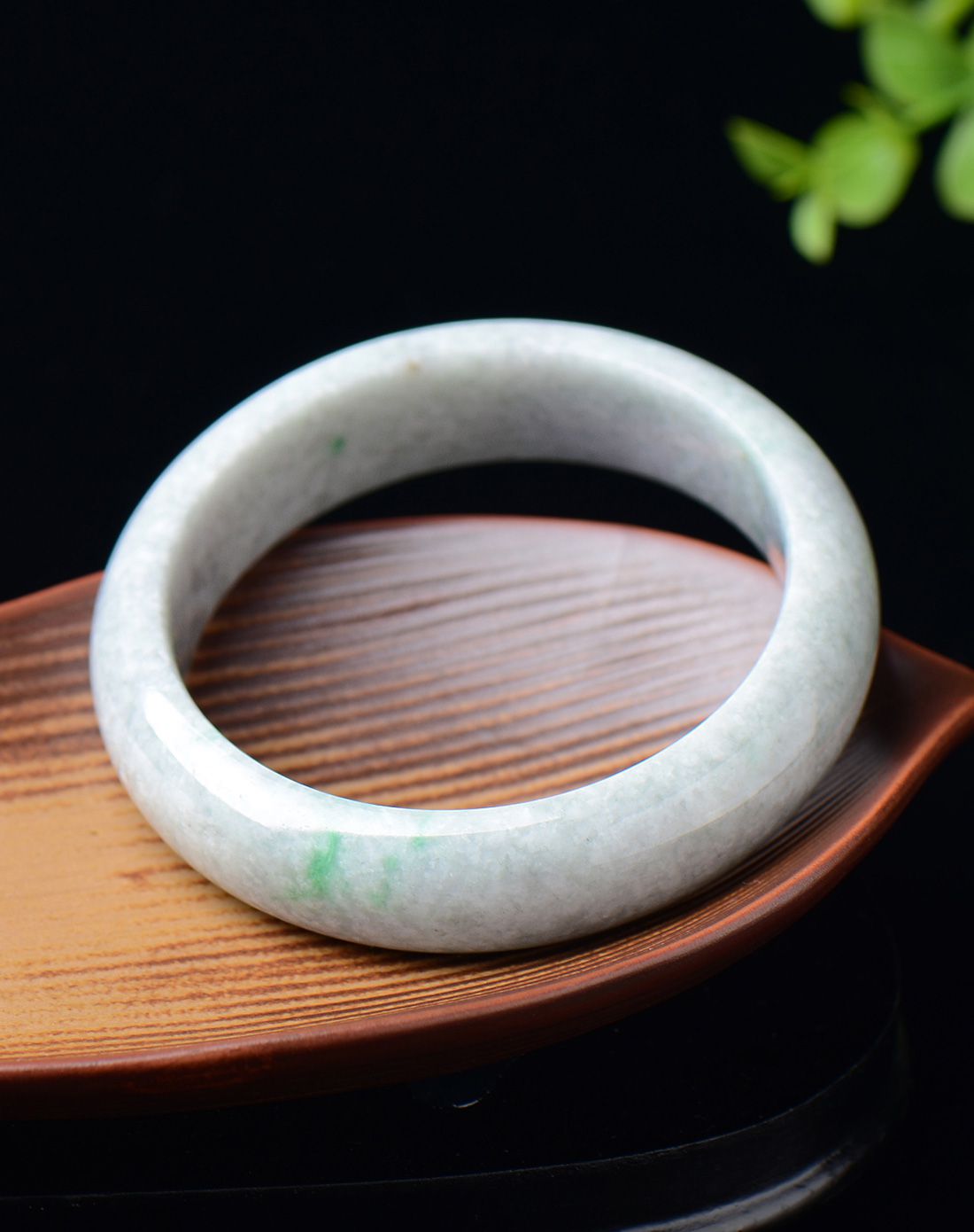 filial&love玉石专场filial&love 豆种飘花翡翠手镯a货附证书f526836