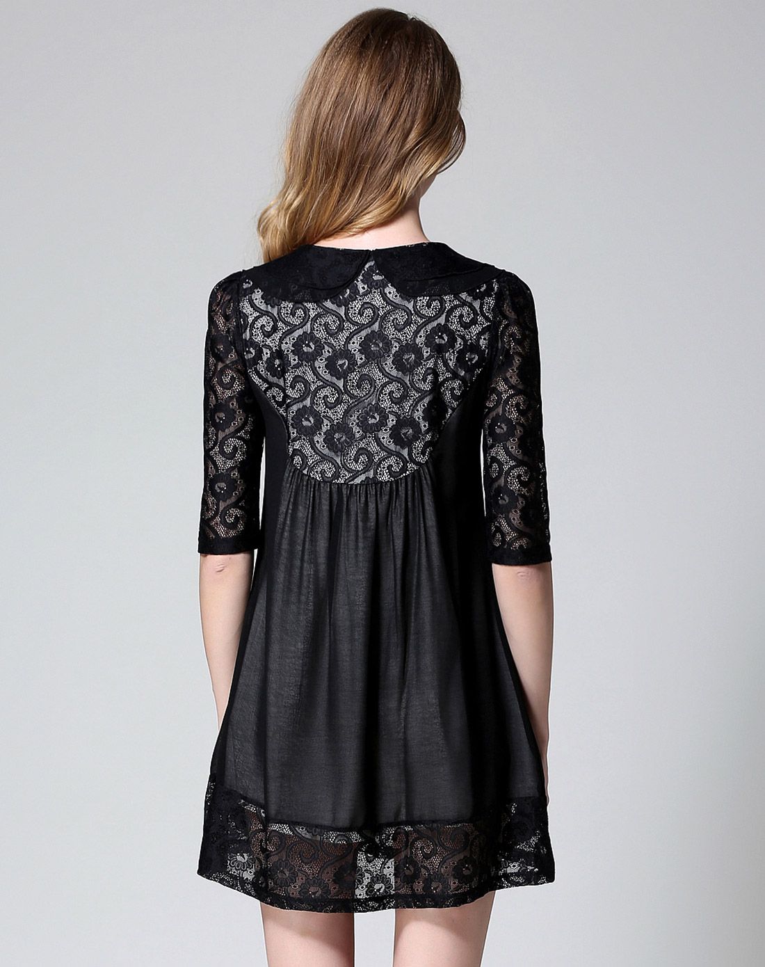 娃娃领蕾丝拼接镂空连衣裙