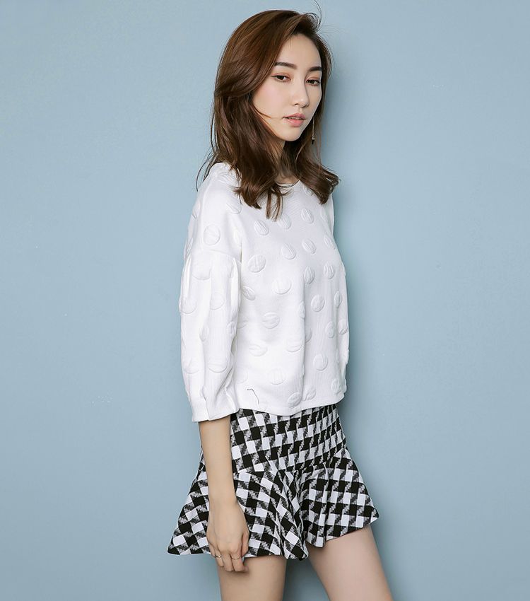 本白泡泡袖落肩t恤