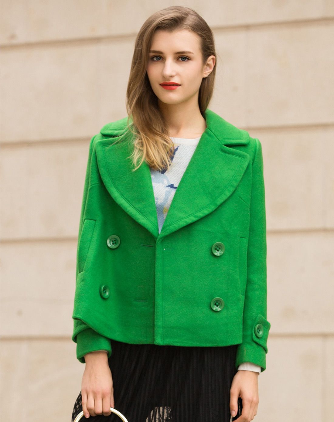 绿色大翻领双排扣毛呢大衣