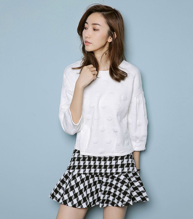 本白泡泡袖落肩t恤