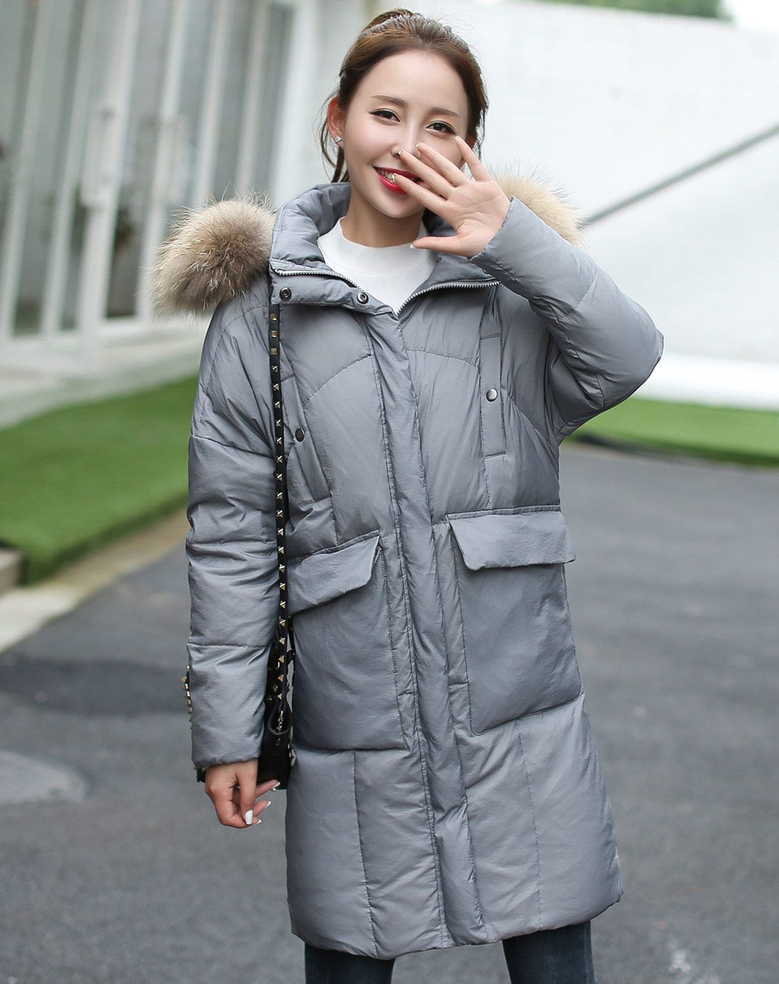【年货节清仓款】女款深灰a貉子毛领宽松中长款羽绒服