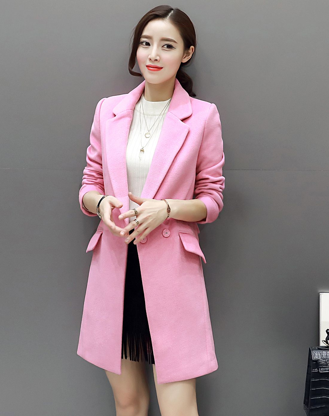 桃粉通勤款呢大衣