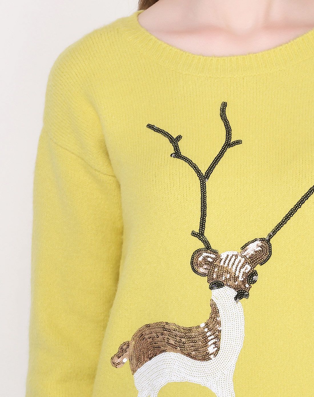 柠黄甜美圆领小鹿图案毛衣