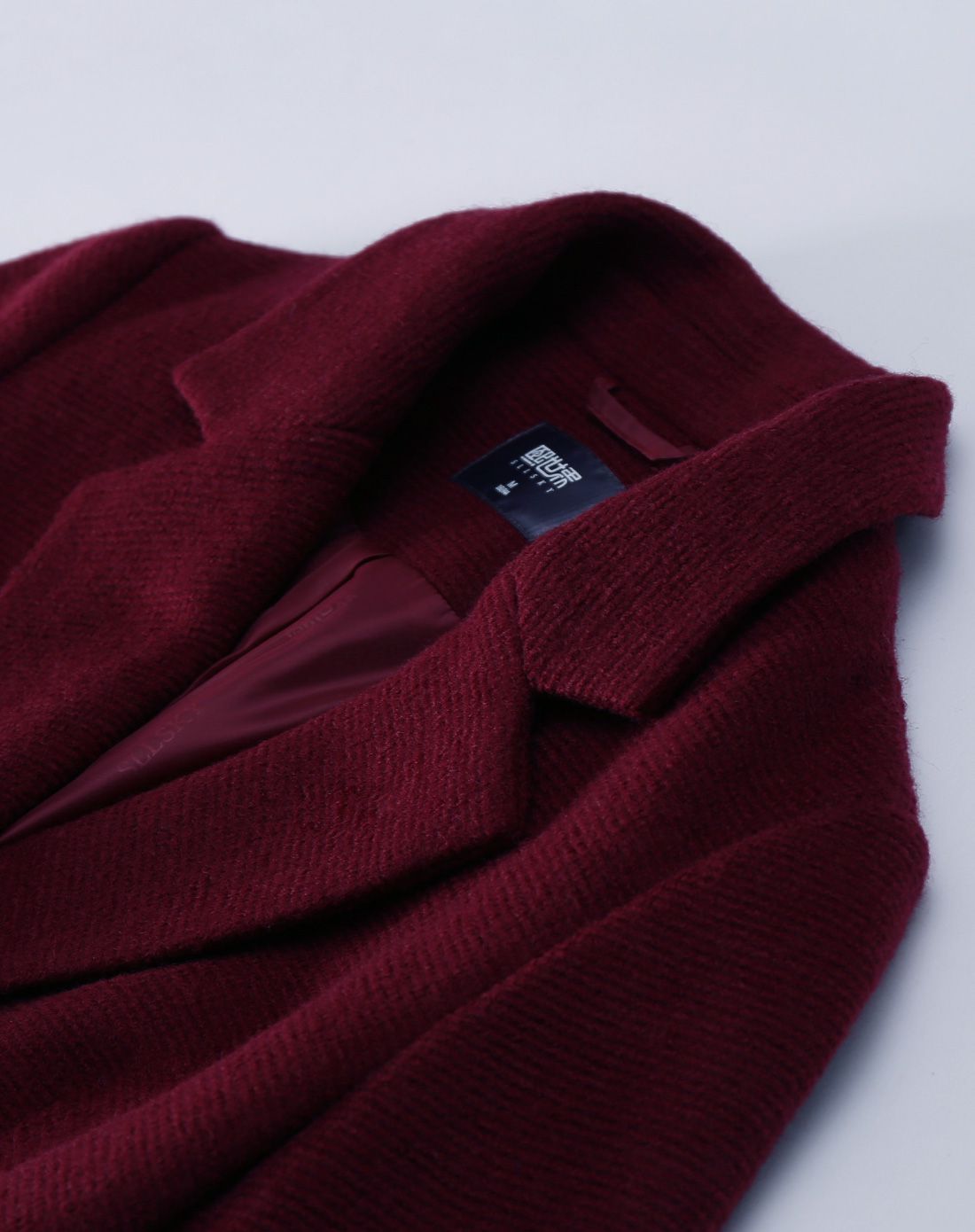 酒红色撞色双排扣针织毛呢大衣