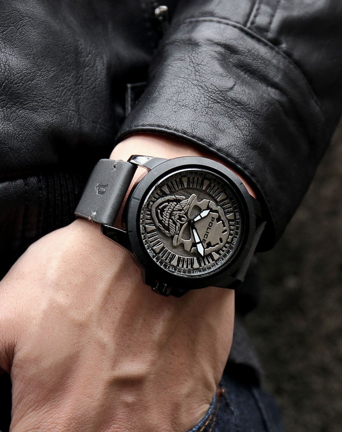 police手表专场 police 终结者系列骷髅头石英男表 商品编码:pl.