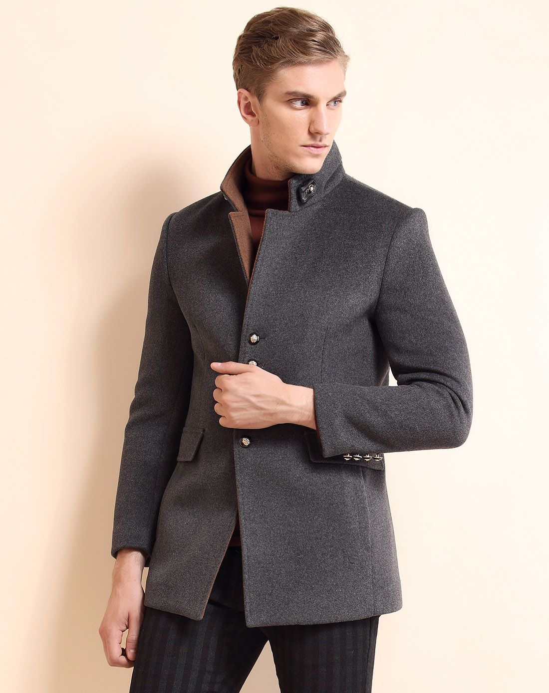 大方简洁男士时尚休闲羊毛大衣
