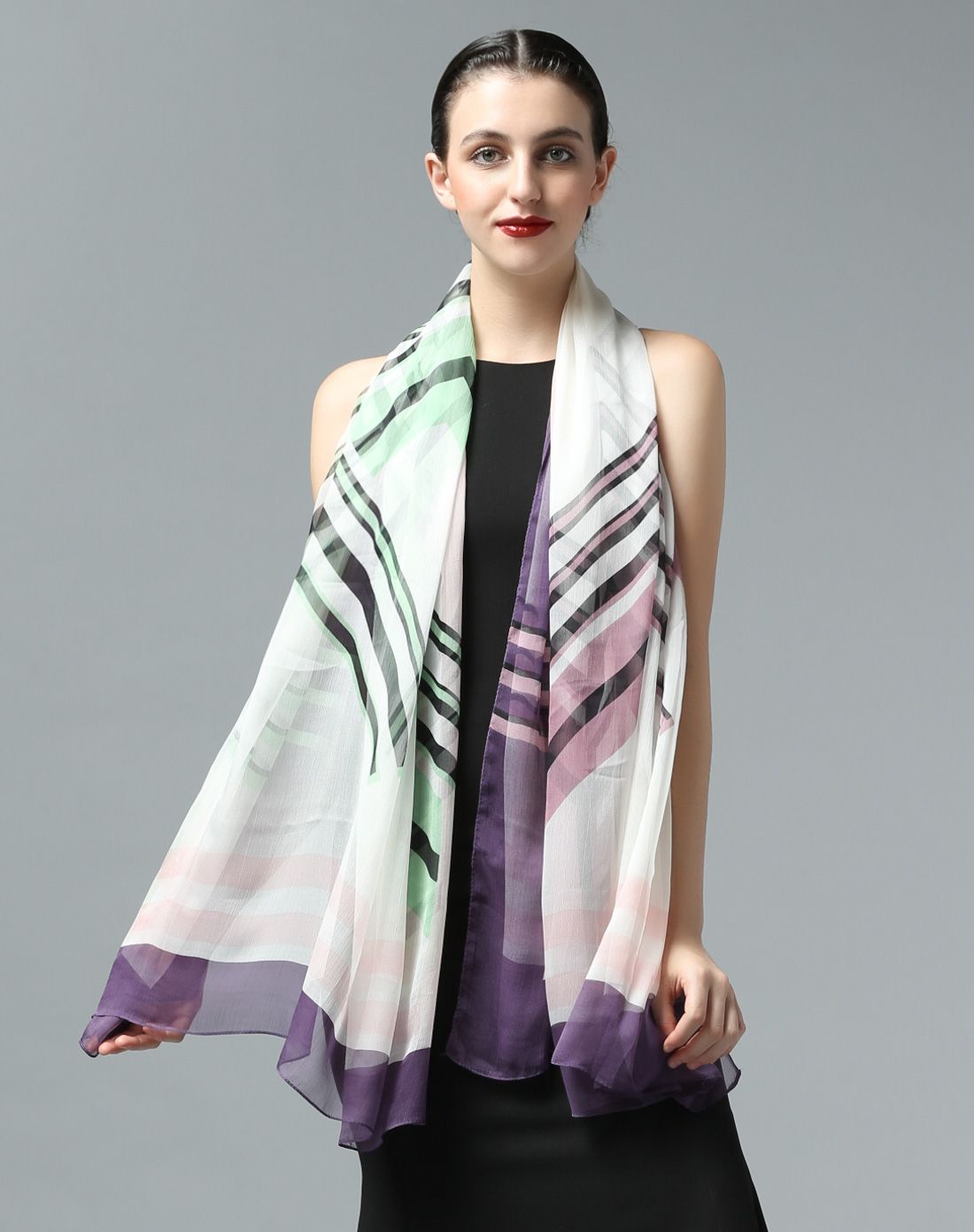 紫宝顺迂加宽几何线条时尚丝巾