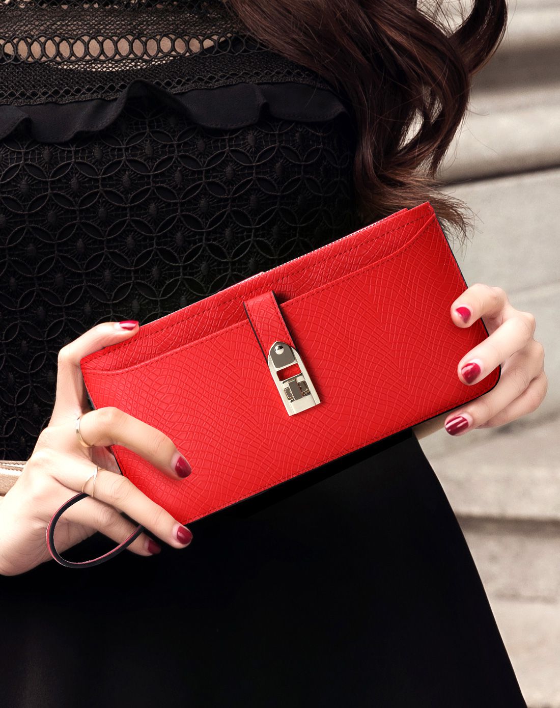 牛皮新品女款黑色时尚简约手拿包